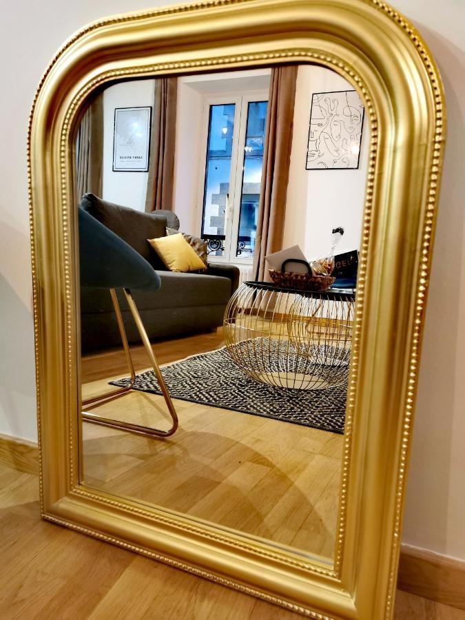 Premier Chapitre - Design Et Charme De L'ancien En Coeur De *